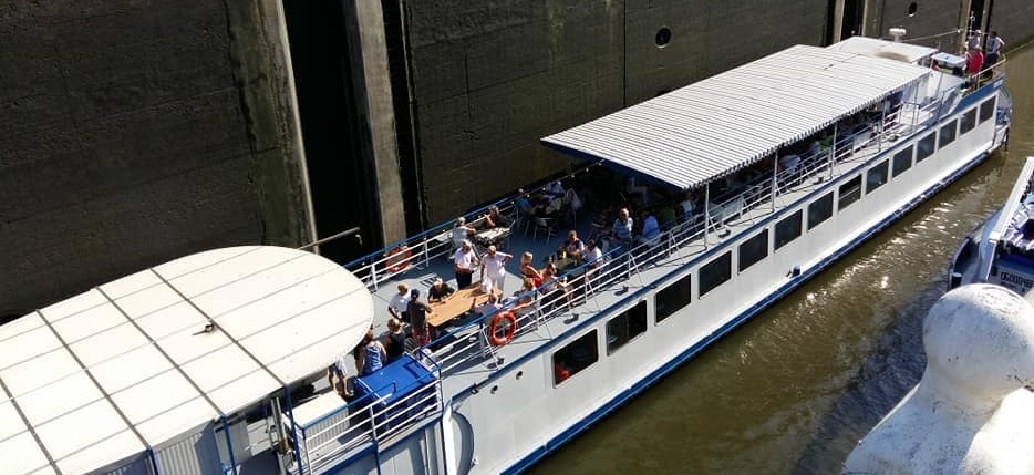 NR 145 - Captain’s Brunch Cruise & Hasselt met gids !