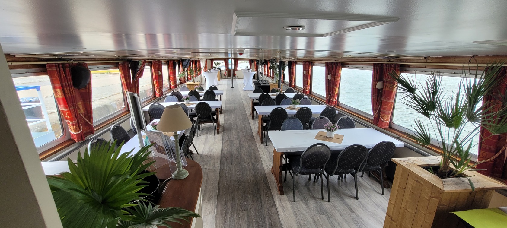 NR 145 - Captain’s Brunch Cruise & Hasselt met gids !